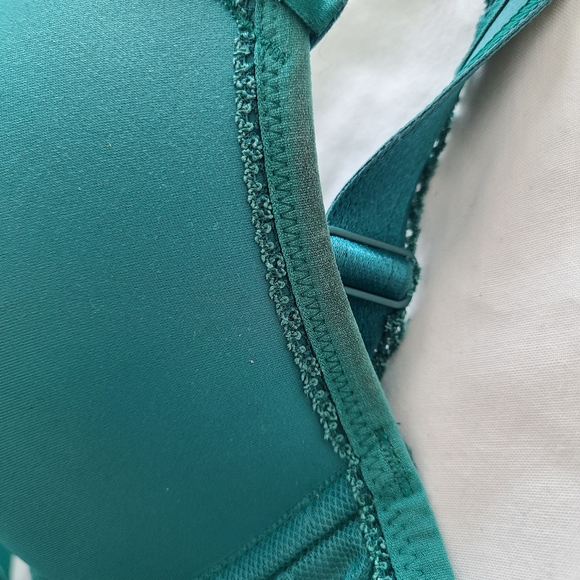 2x Freya Underwired Moulded Plunge Bra (UK size: 30F) - Picture 10 of 13